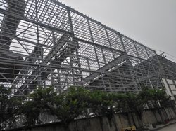 钢结构大型工业厂房在施工过程中